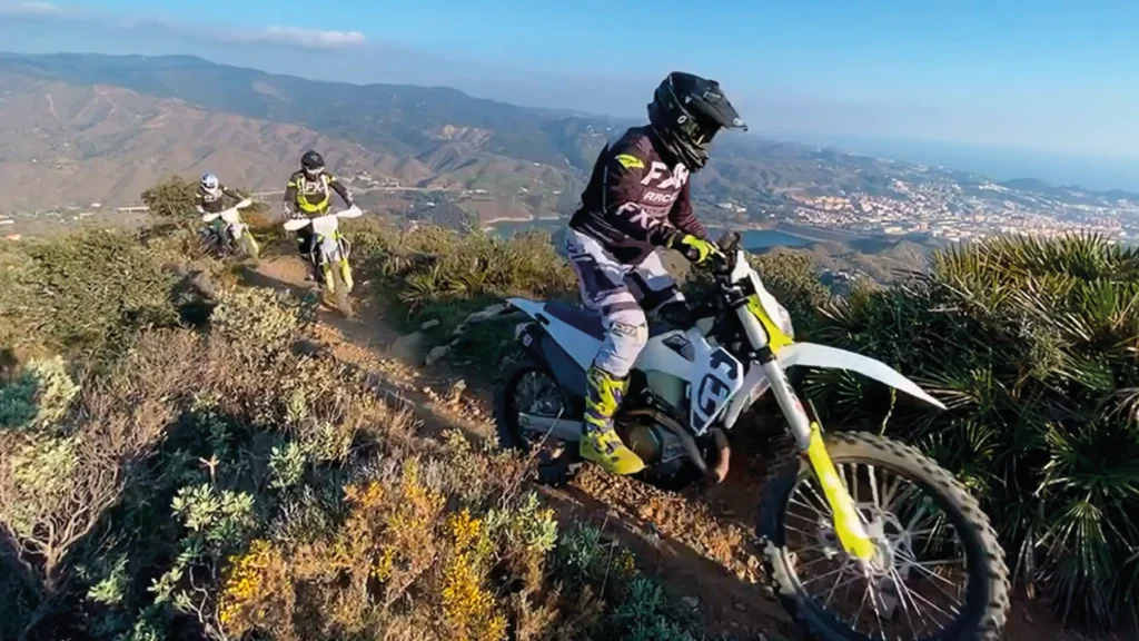 ruta spondilus manta adventure motocross